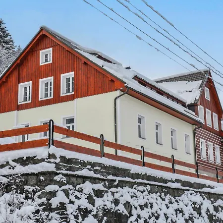 아파트 Protrzena Prehrada Bila By Interhome Desná